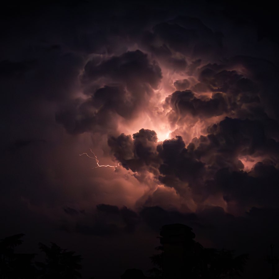 Thunderstorm

#thunderstorm 
#lightning 
#clouds
#storm 
#summerstorm 
#canon 
#galliate 
#igersitalia